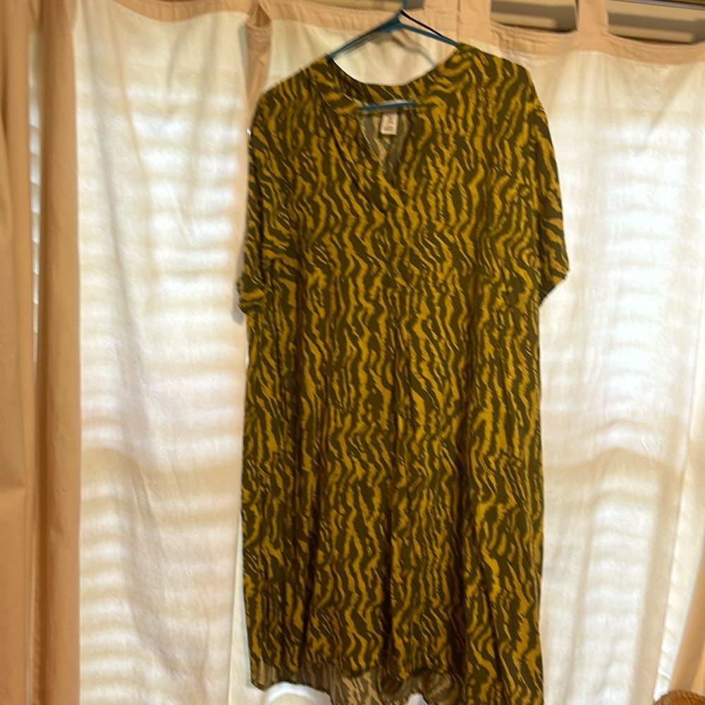 Short sleeve tunic